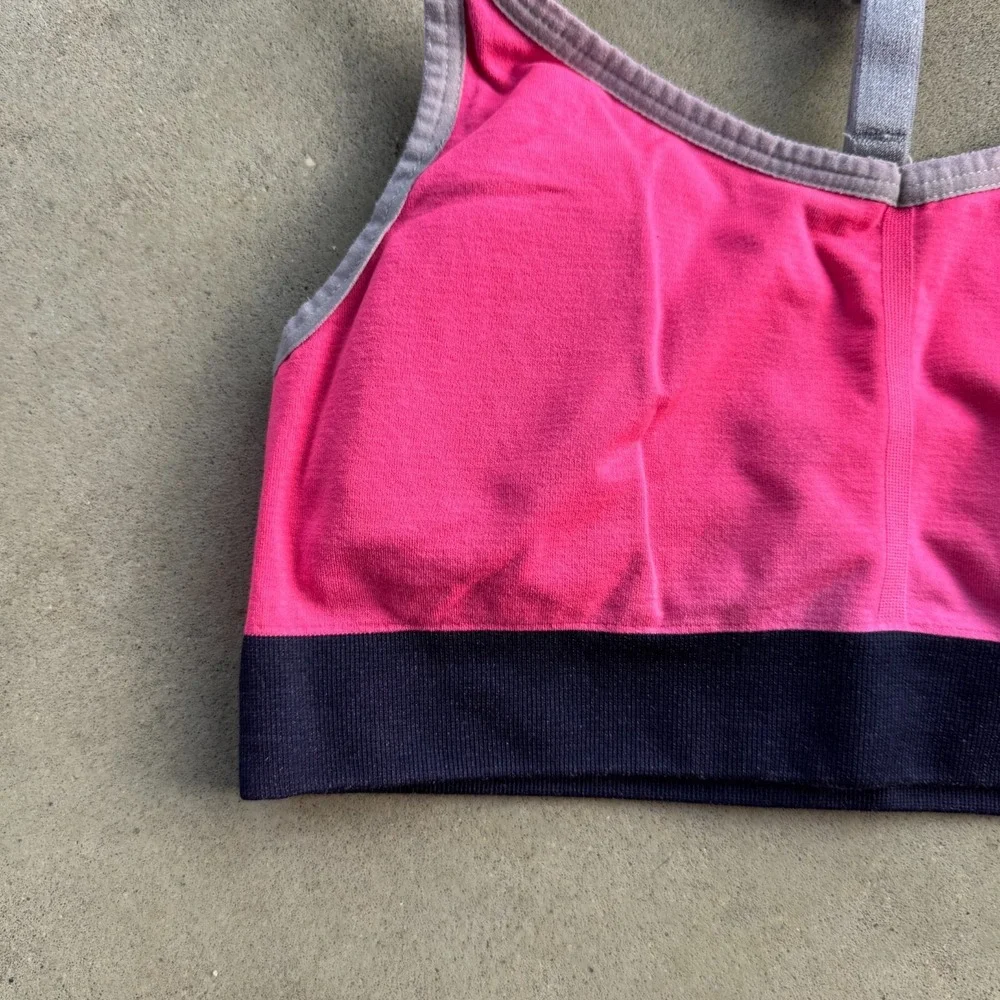 Athleta Sports Bra Womens XS Pink Y‎ Strap Seamless Pullover Athletic Workout